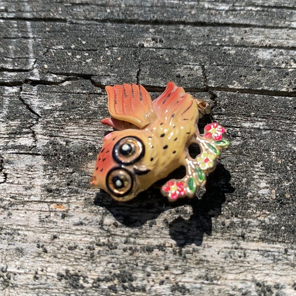 Vintage Owl Pin - Picture 4 of 5